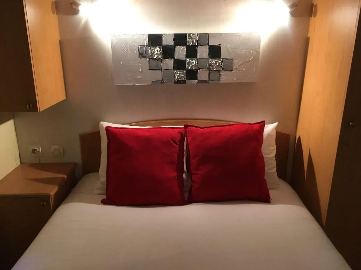 ** Campsite Camping La Fundicion Cazalla de la Sierra Spain